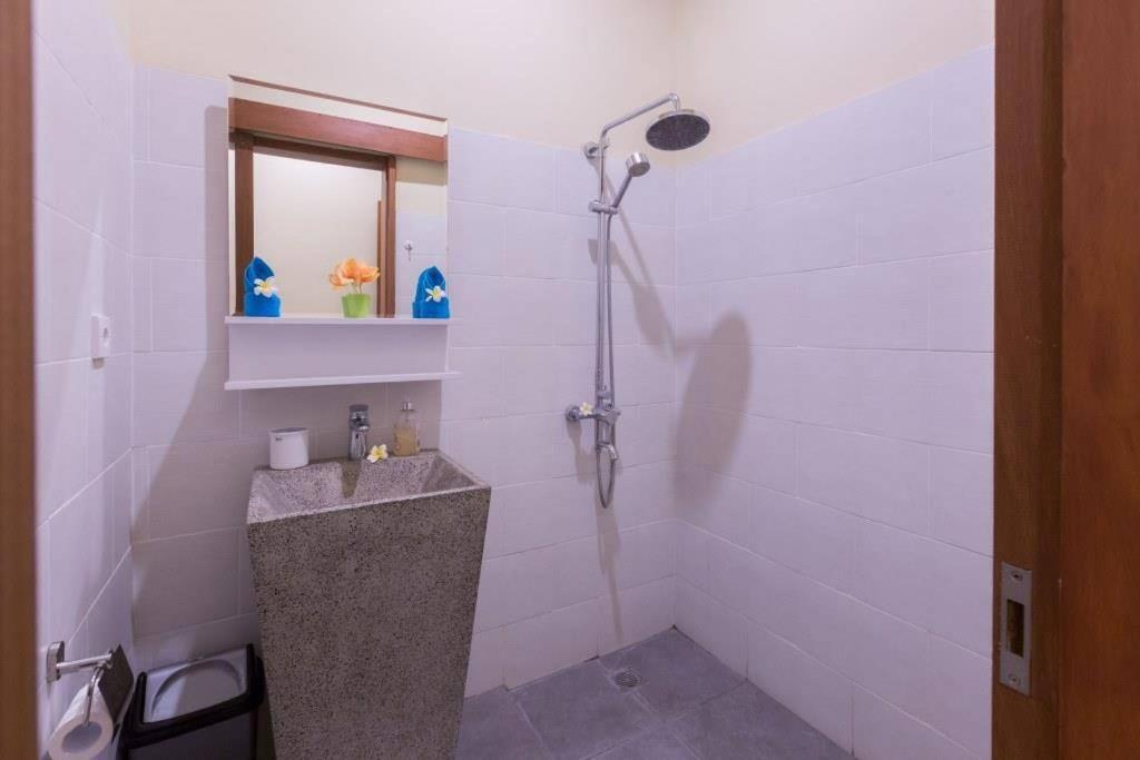 Villa Hitam Putih Legian Bali Seminyak  Bagian luar foto
