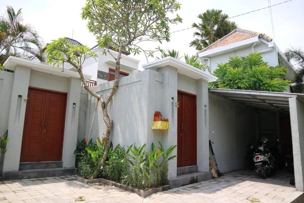 Villa Hitam Putih Legian Bali Seminyak  Bagian luar foto